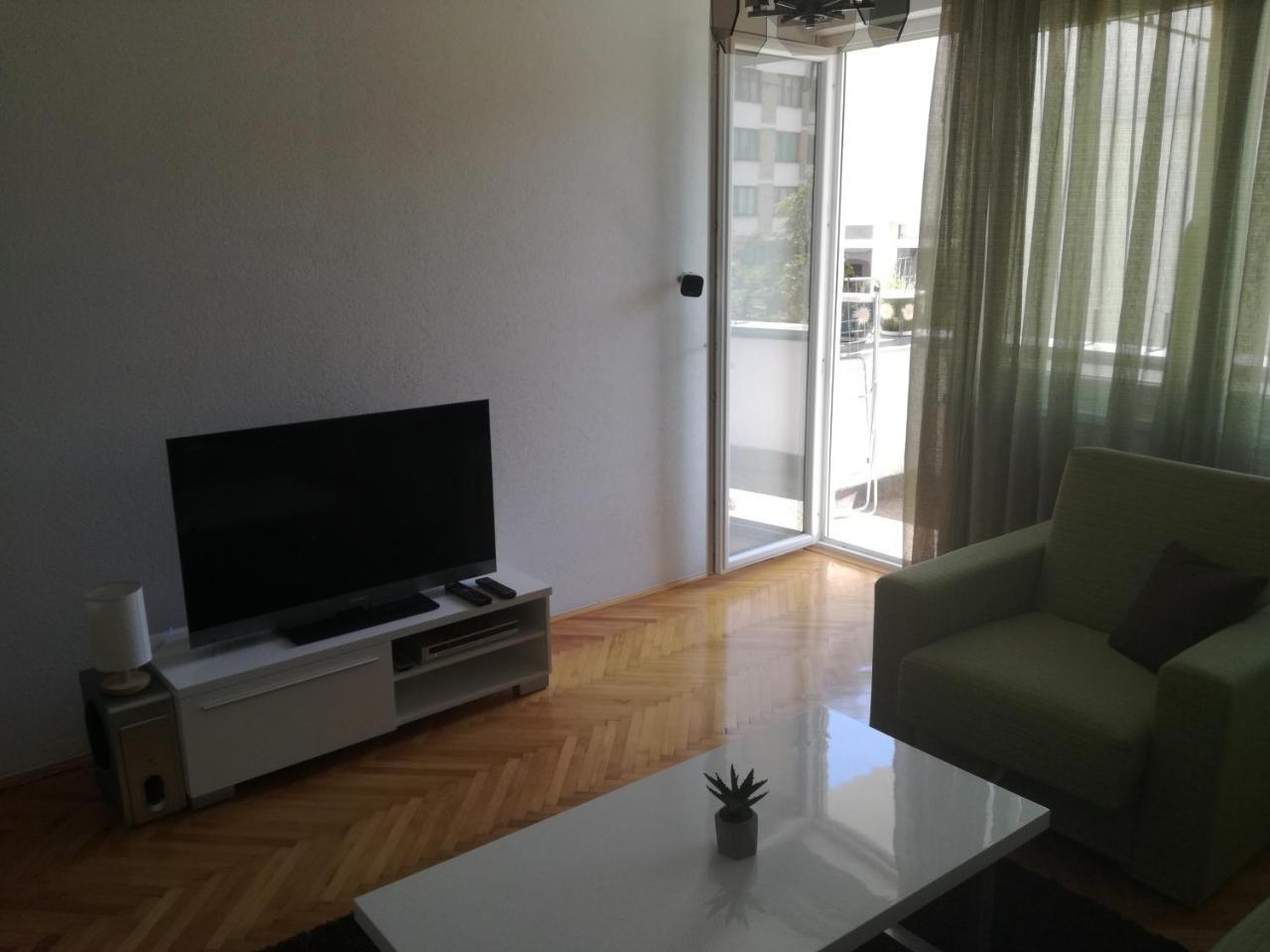 Apartman Ane ซาราเยโว ภายนอก รูปภาพ
