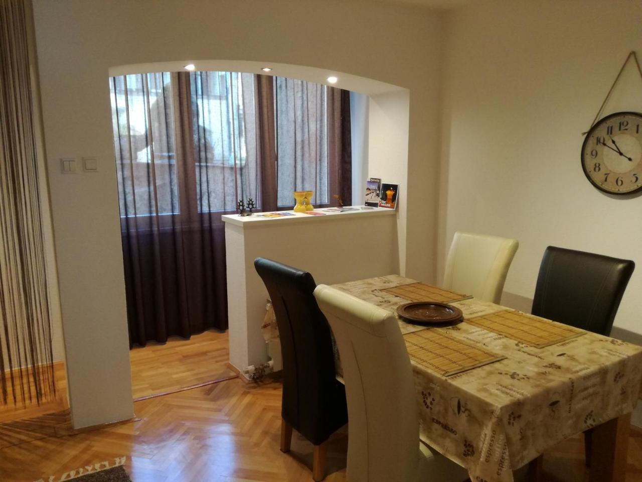 Apartman Ane ซาราเยโว ภายนอก รูปภาพ