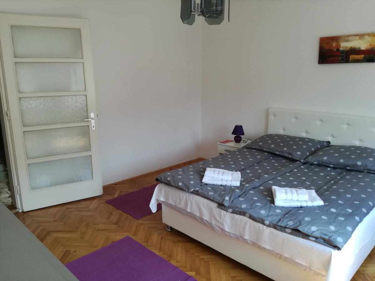 Apartman Ane ซาราเยโว ภายนอก รูปภาพ