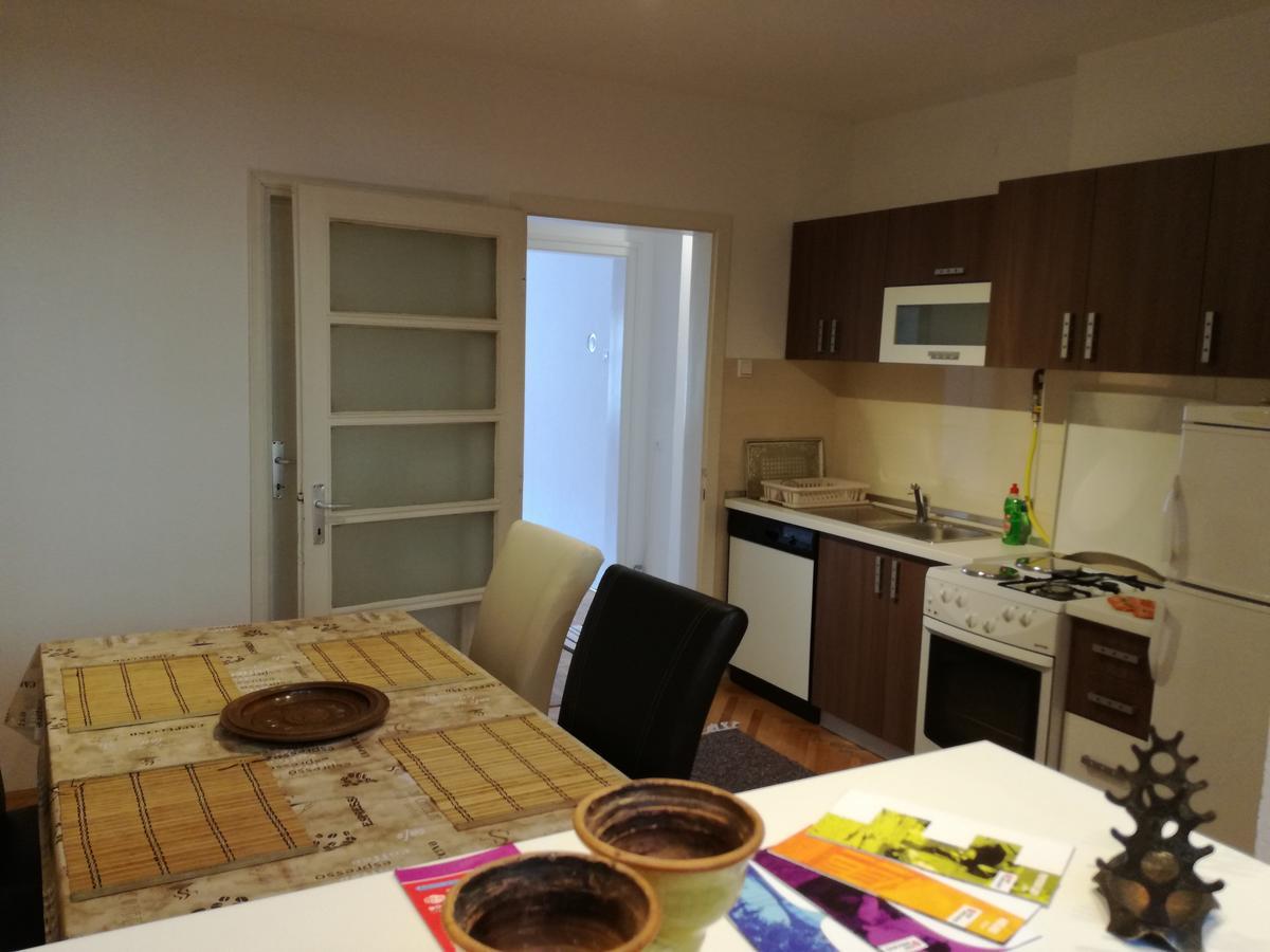 Apartman Ane ซาราเยโว ภายนอก รูปภาพ