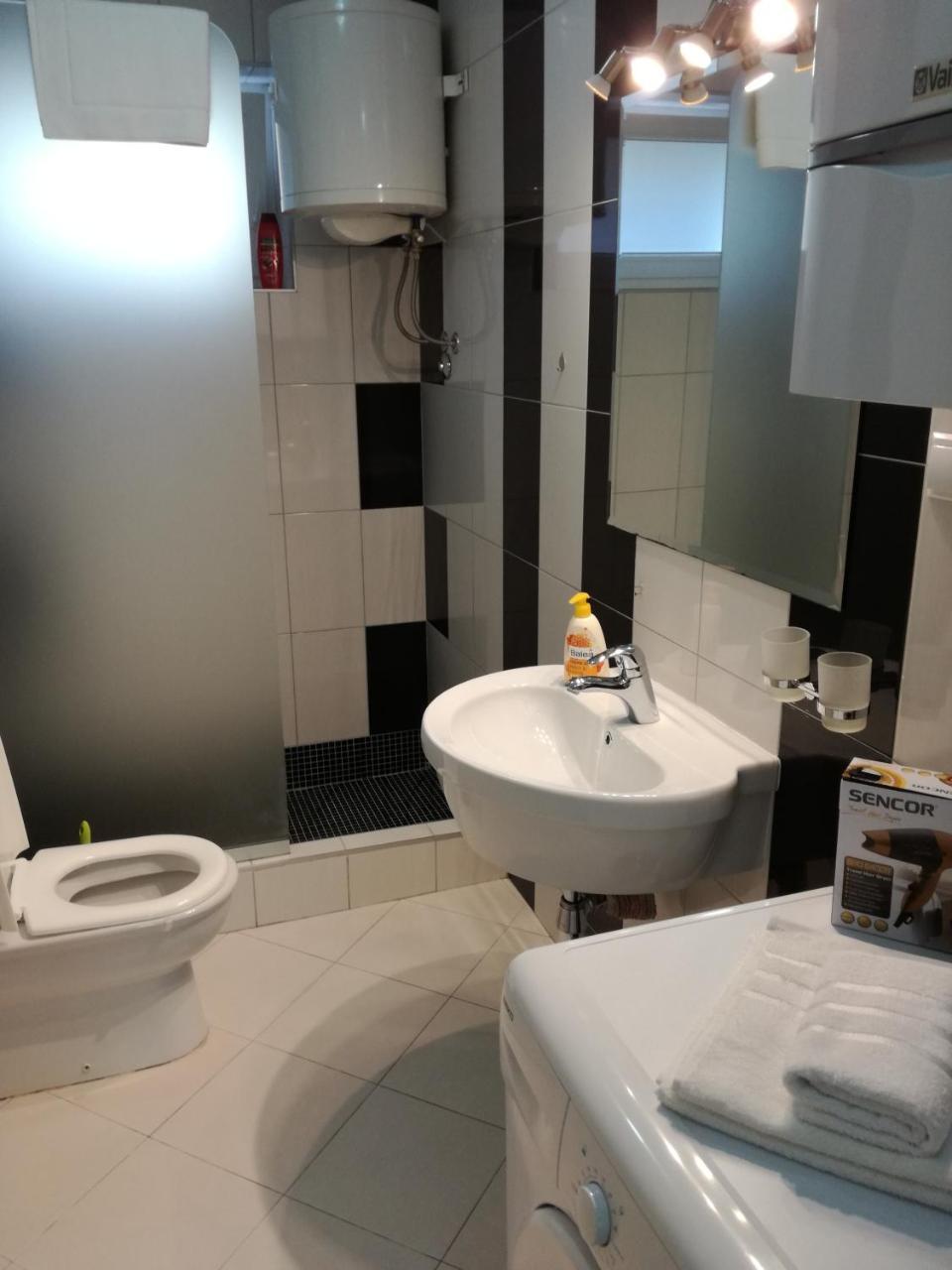 Apartman Ane ซาราเยโว ภายนอก รูปภาพ
